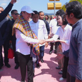 Jokowi Kunjungi Warga Terdampak Gempa di NTT