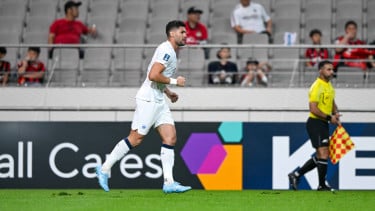 Sempat Ditandu Pakai Penyangga Leher Saat Persib Lawan FC Seoul, Begini Kata Julio Cesar