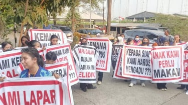 Tempat Kerja Ditutup, Ratusan Karyawan Club de Arjuna Turun ke Jalan