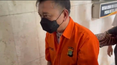 Tak Hanya Febrie Adriansyah, Kejagung Juga Limpahkan Tersangka Nurman Herin dan Don Ritto ke Kejari Jaksel