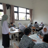 44 Ribu Anak Keluarga Miskin Kembali Sekolah Secara Gratis, Pemerintah Kejar Putus Rantai Kemiskinan