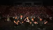 Momen Haru Tiffany Young Nyanyikan Into The New World di Konser Edge of Calm Jakarta