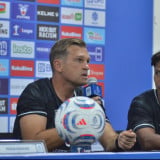 Selesaikan Tur Belasan Ribu Kilometer, Igor Tolic Tanggapi Kemenangan Persib di Stadion GBK Jepara