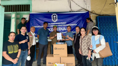 Warga Terdampak Bencana Karhutla di Kalbar Terima Bantuan