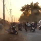 Lakukan Aksi Penggerebekan di Arena Gowa Sulsel, Polisi Bikin Pebalap Liar Kocar Kacir Melarikan Diri