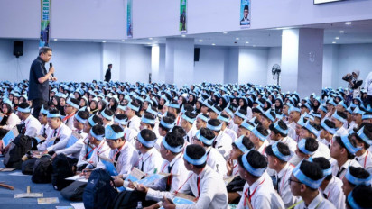 Mahasiswa Diajak Untuk Menjadi Pencipta Solusi Melalui Kewirausahaan