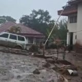 Banjir Bandang Rusak Komplek Perkantoran Bupati dan Rumah Warga di Solok