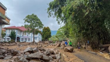 Banjir Bandang Terjang Arosuka, Pemkab Solok Tetapkan Status Tanggap Bencana