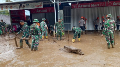 TNI Kerahkan 120 Personel Tangani Banjir Bandang Dan Longsor di Solok