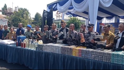 TNI AL Gagalkan Rokok Ilegal dan Pupuk Subsidi, Kerugian Negara Capai Rp1,8 Miliar