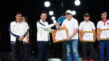 Pembinaan Voli hingga Angkat Besi Antar Petrokimia Gresik Raih Penghargaan JATIM SPORTIV 2026