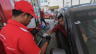 Benarkah Harga Pertalite Melonjak Rp13.500 Mulai Lusa? Simak Jawaban Tegas Kementerian ESDM