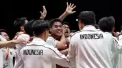 Presiden Prabowo Lakukan Video Call Bersama Ubed Cs Usai Tim Bulu Tangkis Indonesia Raih Medali Emas Pertama Asian Games 2026