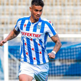 Mees Hilgers Tak Kunjung Debut, Pelatih Heerenveen Ungkap Alasan Bek Timnas Indonesia Masih Dicadangkan