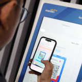 Permudah Transaksi Pelaku Usaha, Livin’ Merchant Dukung Pelaku Usaha Tumbuh Bersama di Era Digital