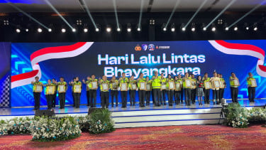 Aktif Bangun Citra Polantas, Anggota Polresta Karawang Dapat Penghargaan dari Kapolri
