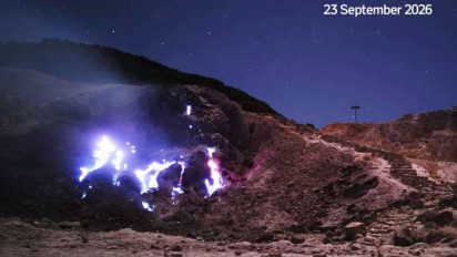 Viral Nyala Biru Keunguan Muncul di Gunung Papandayan Garut, Ini Penjelasan Badan Geologi
