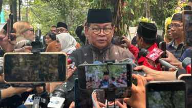 Megawati Langsung ke Rumah Duka Guruh Soekarnoputra Usai Tiba dari Manado