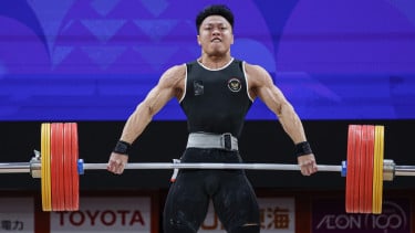 Rahmat Erwin Abdullah Persembahkan Medali Emas Kedua untuk Indonesia dari Angkat Besi Kelas 75kg Asian Games 2026