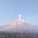 Gunung Semeru Erupsi, Tinggi Letusan Capai 1.300 Meter