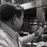 Prabowo Bagikan Momen Video Call Rahmat Erwin Abdullah Peraih Medali Emas Asian Games 2026: Saya Bangga!