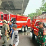 Detik-Detik Mobil Damkar Tabrak Enam Kendaraan di Cakung, Transjakarta hingga Ambulans Terlibat