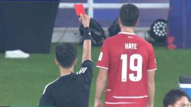 Kartu Merah Thom Haye saat Timnas Indonesia vs Malaysia Disorot Media Belanda