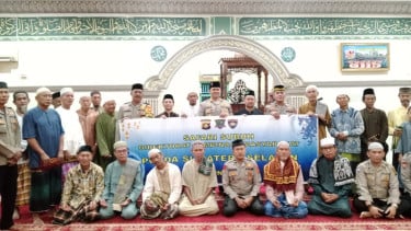 Rangkul Warga Jaga Keamanan Bersama, Polda Sumsel Gelar Safari Subuh MENYA-LA