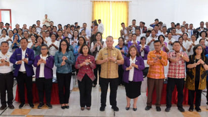 Dirjen Bina Pemdes Dorong Penguatan Transformasi Posyandu di Humbang Hasundutan