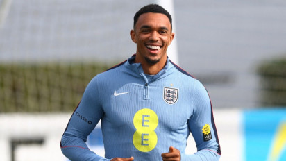 Trent Alexander-Arnold Disebut Takkan Pernah Jadi Starter di Timnas Inggris Selama Masih Ada Thomas Tuchel