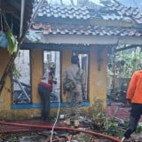 Anak Perempuan di Cianjur Bakar Rumah Ayahnya, Rumah Tetangga Ikut Hangus Terbakar