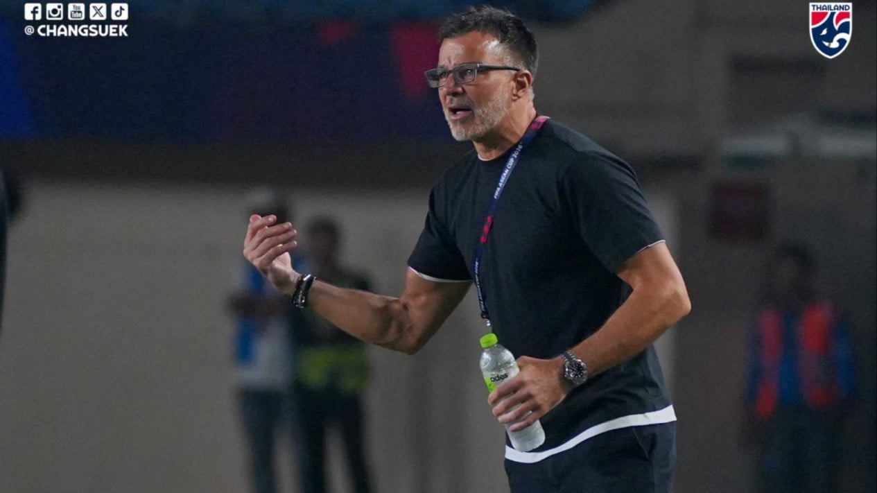 Permalukan Juara Piala AFF 2026, Anthony Hudson Bongkar Kunci Kemenangan Thailand atas Vietnam
            - galeri foto