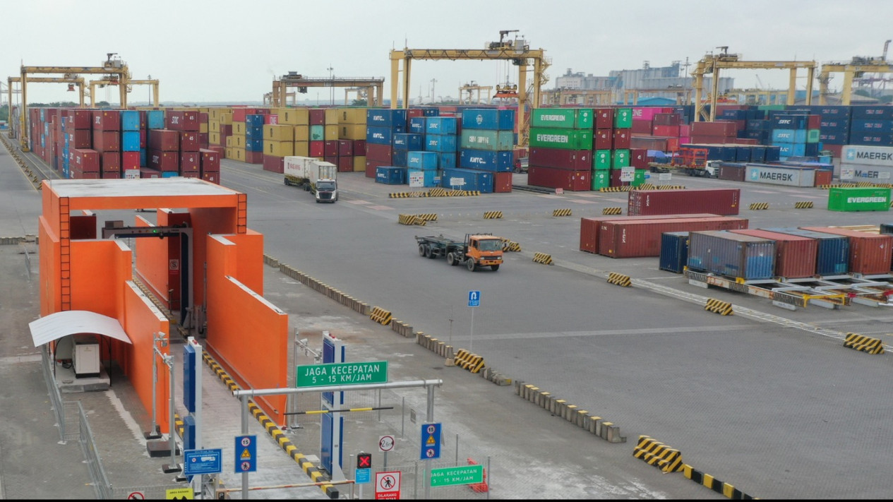 Container Scanner Hadir di Surabaya, Apa Dampaknya bagi Keamanan dan Transparansi Pelabuhan?
            - galeri foto