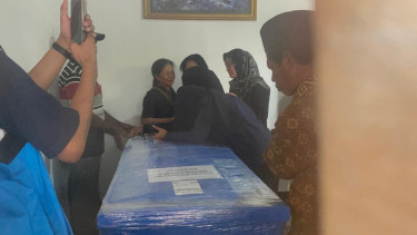 Setelah 18 Hari Dinanti, Jenazah ABK KM Virgo Asal Jombang Akhirnya Pulang