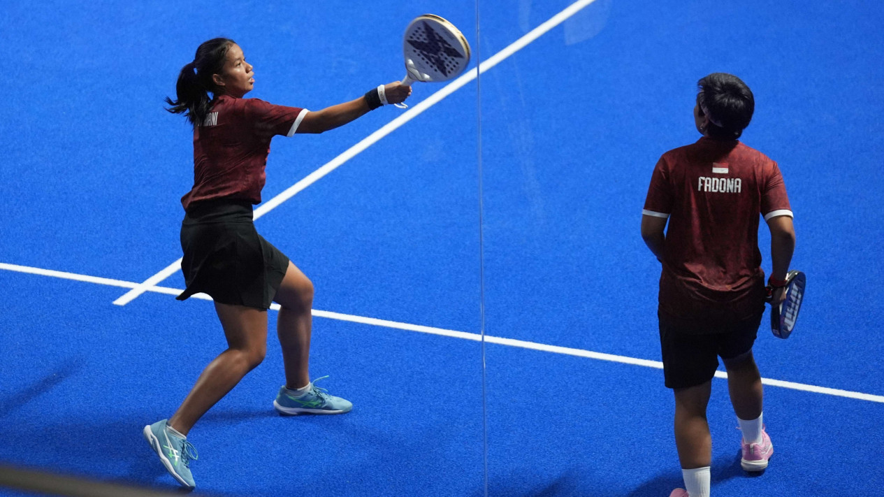 Singkirkan Ganda Putri Filipina dengan Mudah, Fitriana/Fadona Melangkah Mulus ke Babak Final Padel Asian Games 2026
            - galeri foto