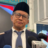 Rocky Gerung Janji Kritisi Kebijakan Pemerintah Usai Dilantik Jadi Wantimpres