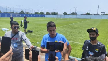 Luka Menalo Pede Persib Bisa Jinakkan Port FC di ASEAN Club Championship: Maung Bandung Punya Kualitas