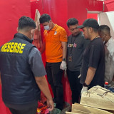 Gadis Muda di Gresik Tusuk Leher Tunangannya Sendiri hingga Tewas, Korban Ternyata Bos Toko Bangunan