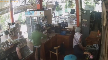 Bermodus Pesan Nasi Kotak, Pria Gondol Dua Ponsel Karyawan Resto di Probolinggo