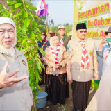 Gubernur Khofifah Tanam 1000 Pohon di Pesantren An Nur 2 Malang bersama Santri Pramuka PPSN VI 2026, Cinta Lingkungan dan Sedekah Oksigen