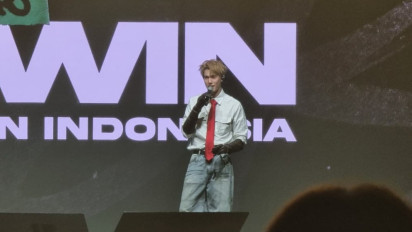 Fancon Perdana di Jakarta, Phuwin Tangsakyuen Terpukau dengan Fans Indonesia yang Super Excited