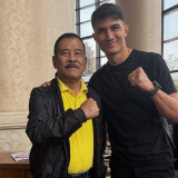 Reuni Persib Bandung di FIFA ASEAN Cup, Kevin Ray Mendoza Sempatkan Kunjungi Umuh Muchtar