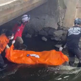 Geger! Mayat Pria Ditemukan Mengambang di Danau Setu Sasak Pamulang, Polisi Temukan Surat Talak dan Kunci Motor