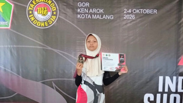 Atlet Taekwondo Sidoarjo Raih Emas di Indonesia Super Fight 2026 Malang