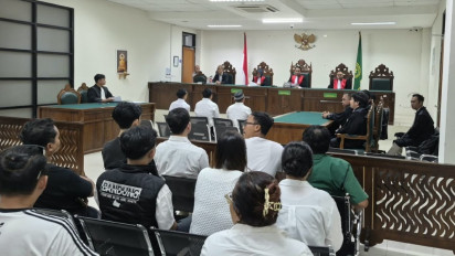 Sidang Dugaan Pengeroyokan oleh Oknum DPRD Bekasi: JPU Tuntut 10 Bulan, Keluarga Korbaan Kecewa dan Siap Lapor Kejagung