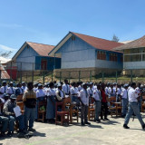 Rayakan HUT ke-32 dan Hari Kesaktian Pancasila, SMAN 1 Paniai Padukan Semangat Pancasila dan Kearifan Budaya Lokal Papua