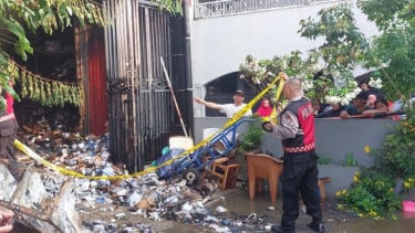 Kebakaran Landa Rumah Tiga Lantai di Matraman Jakarta Timur, Dua Penghuni Ditemukan Tewas di Kamar Mandi