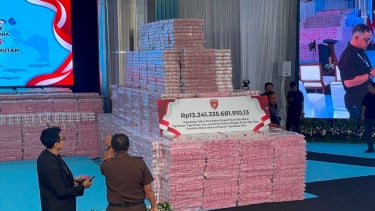 Kejagung Serahkan Uang Rp13,24 Triliun dari Denda Kehutanan ke Presiden Prabowo Subianto