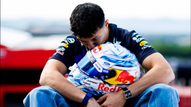 Tak Bisa Tutupi Rasa Kecewa, Isack Hadjar Geram dengan Masalah Baterai yang Buatnya Gagal Naik Podium F1 GP Bahrain 2026
