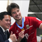 Pelukan Haru Elkan Baggott ke Erick Thohir usai Timnas Indonesia Juara FIFA ASEAN Cup 2026, Ucapannya Bikin Tersentuh